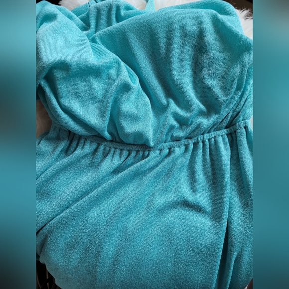 1970's Turquoise Terry cloth/Polyester Dress Size 12/14 with tie& elastic waist - Picture 8 of 11